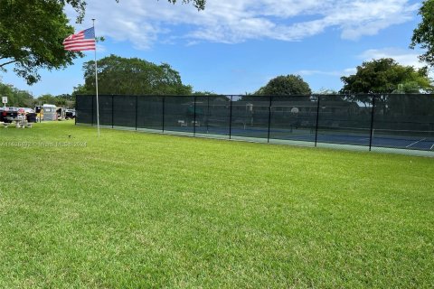 Condo in Deerfield Beach, Florida, 1 bedroom  № 1272827 - photo 27