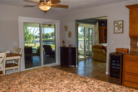 Casa en venta en Port Charlotte, Florida, 3 dormitorios, 142.14 m2 № 1041789 - foto 13