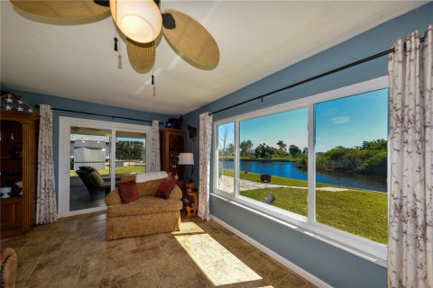 Casa en venta en Port Charlotte, Florida, 3 dormitorios, 142.14 m2 № 1041789 - foto 25