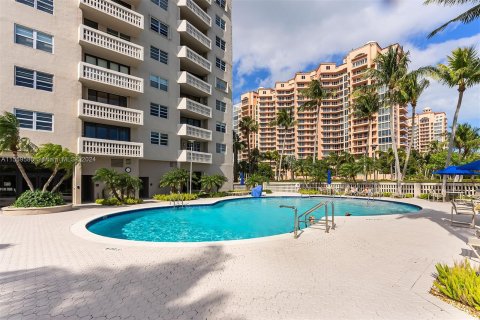 Condominio en venta en Coral Gables, Florida, 2 dormitorios, 145.86 m2 № 1091332 - foto 12