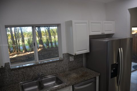 House in Homestead, Florida 3 bedrooms, 135.27 sq.m. № 1067482 - photo 15