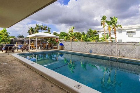 Condominio en alquiler en Miami Shores, Florida, 2 dormitorios, 136.1 m2 № 1076434 - foto 3