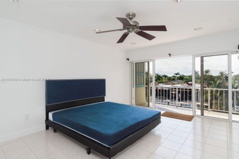 Condominio en alquiler en Miami Shores, Florida, 2 dormitorios, 136.1 m2 № 1076434 - foto 14