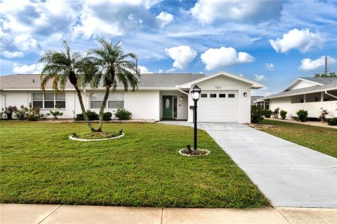 Casa en venta en Sun City Center, Florida, 2 dormitorios, 112.88 m2 № 1387643 - foto 2