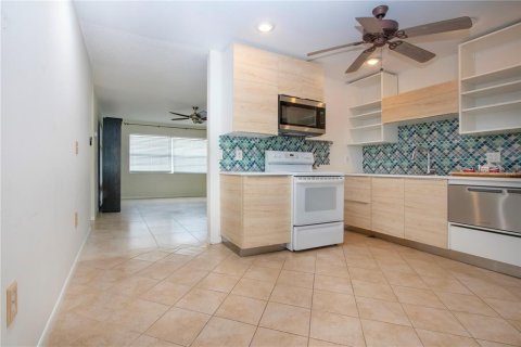 Casa en venta en Sun City Center, Florida, 2 dormitorios, 112.88 m2 № 1387643 - foto 14