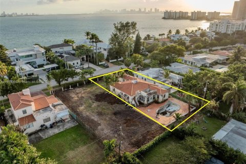 Terreno en venta en Miami Beach, Florida № 1240495 - foto 17