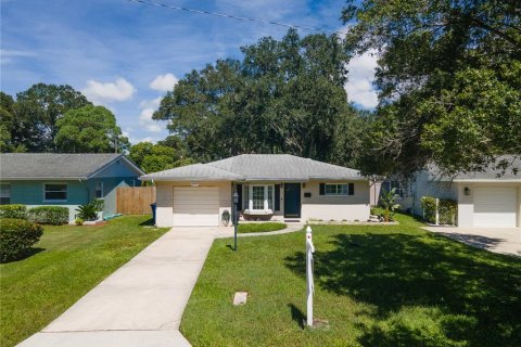 Villa ou maison à vendre à Saint Petersburg, Floride: 3 chambres, 122.26 m2 № 1343481 - photo 2