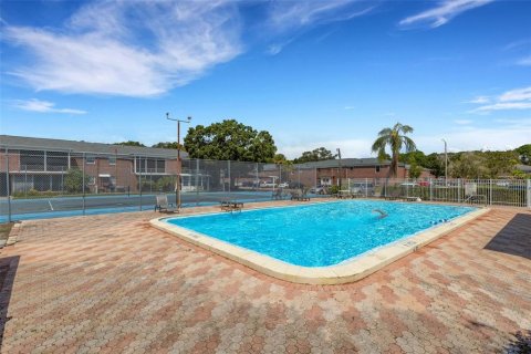 Condo in Saint Petersburg, Florida, 1 bedroom  № 1343480 - photo 23