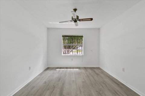 Casa en venta en Tampa, Florida, 5 dormitorios, 188.22 m2 № 1343482 - foto 18