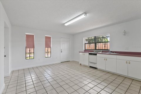 Villa ou maison à vendre à Tampa, Floride: 5 chambres, 188.22 m2 № 1343482 - photo 15