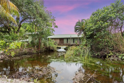 Villa ou maison à vendre à Homestead, Floride: 5 chambres, 345.5 m2 № 1232059 - photo 1