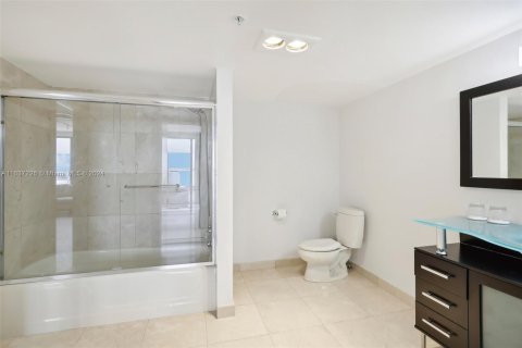 Condo in Aventura, Florida, 5 bedrooms  № 1325225 - photo 21