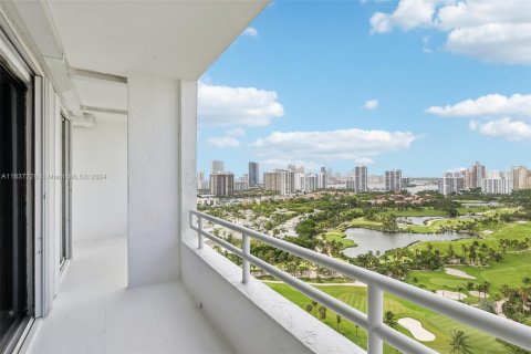 Copropriété à vendre à Aventura, Floride: 5 chambres, 499.07 m2 № 1325225 - photo 8