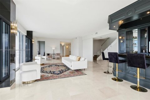 Condominio en venta en Aventura, Florida, 5 dormitorios, 499.07 m2 № 1325225 - foto 7