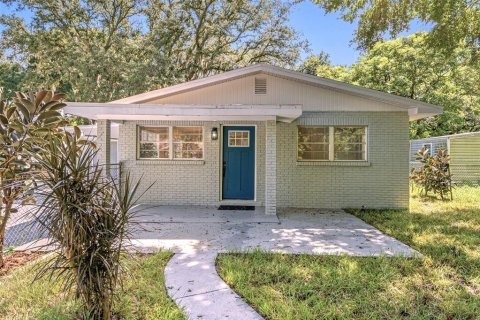 Villa ou maison à vendre à Tampa, Floride: 4 chambres, 137.31 m2 № 1342173 - photo 1