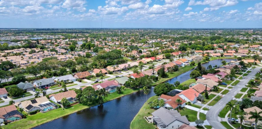 Casa en Boynton Beach, Florida 4 dormitorios, 199.65 m2 № 1074606