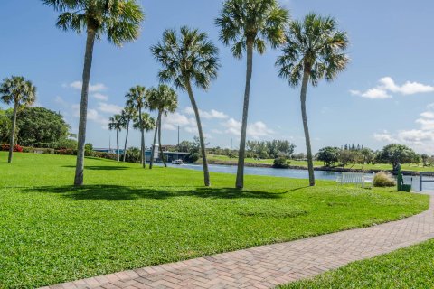 Condominio en venta en North Palm Beach, Florida, 2 dormitorios, 106.19 m2 № 1068305 - foto 5