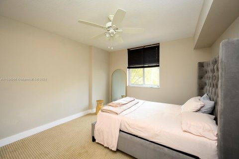 Condo in Plantation, Florida, 1 bedroom  № 1040486 - photo 5