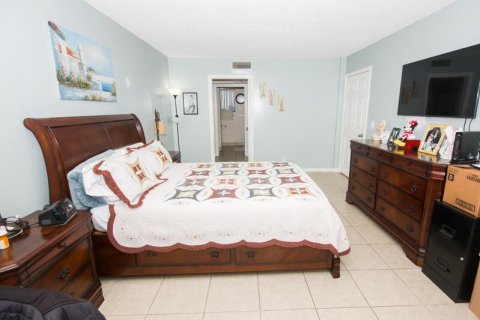 Купить кондоминиум в Лейк-Уорт, Флорида 2 спальни, 104.98м2, № 1031838 - фото 14