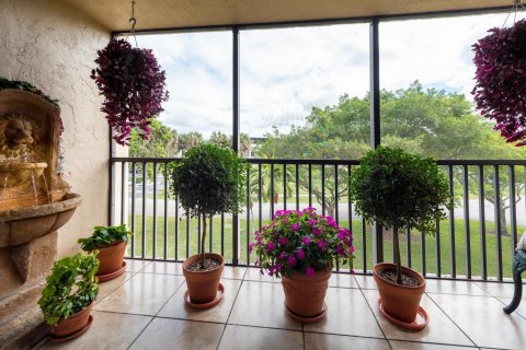 Condo in Lauderhill, Florida, 2 bedrooms  № 1031839 - photo 3