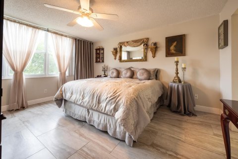 Condo in Lauderhill, Florida, 2 bedrooms  № 1031839 - photo 11