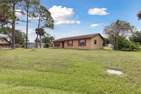 Villa ou maison à vendre à Edgewater, Floride: 3 chambres, 120.77 m2 № 1273277 - photo 5