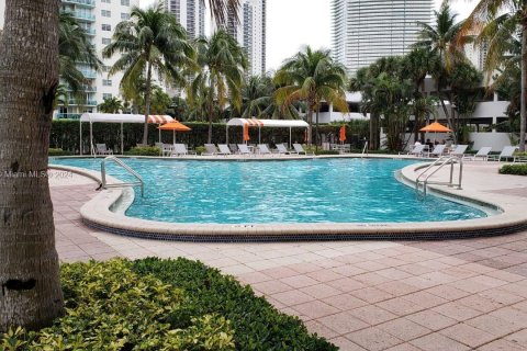 Condo in Sunny Isles Beach, Florida, 1 bedroom  № 1293732 - photo 18