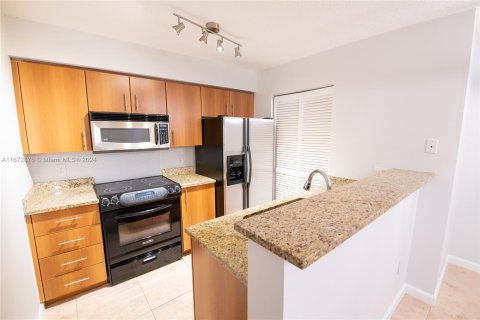 Condo in Delray Beach, Florida, 1 bedroom  № 1397423 - photo 7