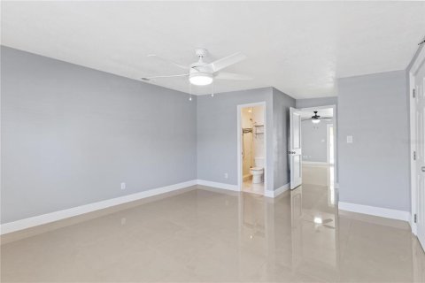 Villa ou maison à vendre à Tampa, Floride: 5 chambres, 191.84 m2 № 1342252 - photo 30