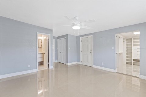 Villa ou maison à vendre à Tampa, Floride: 5 chambres, 191.84 m2 № 1342252 - photo 29