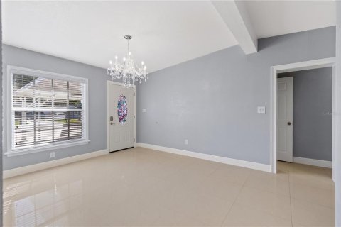 Villa ou maison à vendre à Tampa, Floride: 5 chambres, 191.84 m2 № 1342252 - photo 7