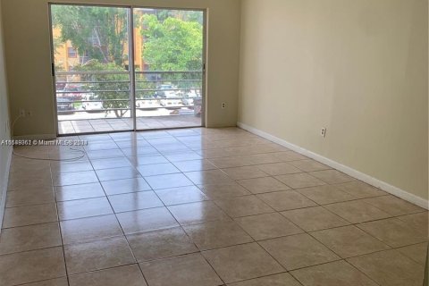 Condominio en venta en Lauderhill, Florida, 1 dormitorio, 68.28 m2 № 1059627 - foto 6