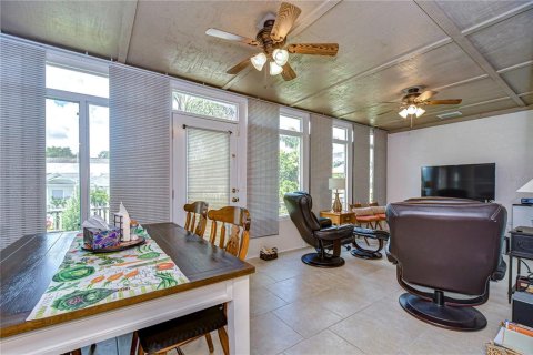 Villa ou maison à vendre à Valrico, Floride: 4 chambres, 213.68 m2 № 1349867 - photo 23