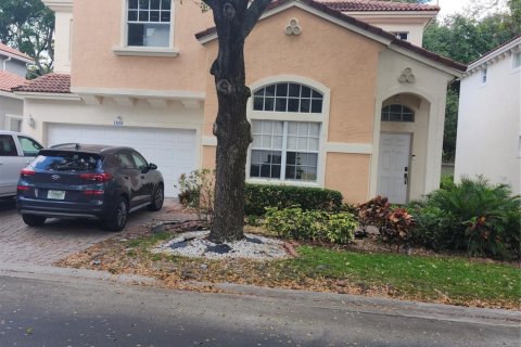 Villa ou maison à vendre à Hollywood, Floride: 4 chambres, 194.35 m2 № 1161688 - photo 22