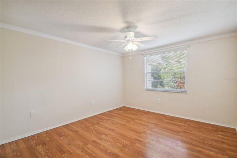 Condo in New Port Richey, Florida, 2 bedrooms  № 1256995 - photo 19