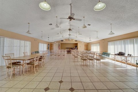 Copropriété à vendre à Dania Beach, Floride: 2 chambres, 110.55 m2 № 1095361 - photo 25