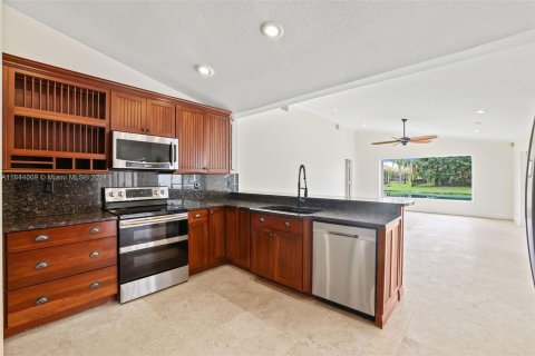 Casa en venta en Coral Springs, Florida, 4 dormitorios, 241.55 m2 № 1328594 - foto 7