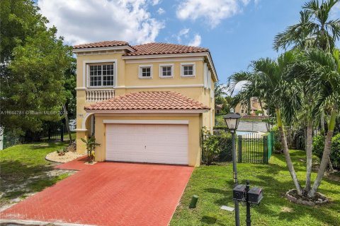 Villa ou maison à vendre à Miramar, Floride: 4 chambres, 242.75 m2 № 1328642 - photo 2