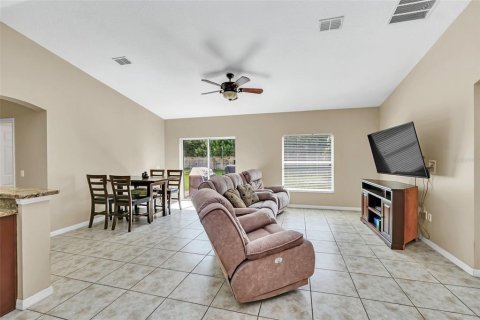 House in Kissimmee, Florida 3 bedrooms, 138.42 sq.m. № 1284591 - photo 7