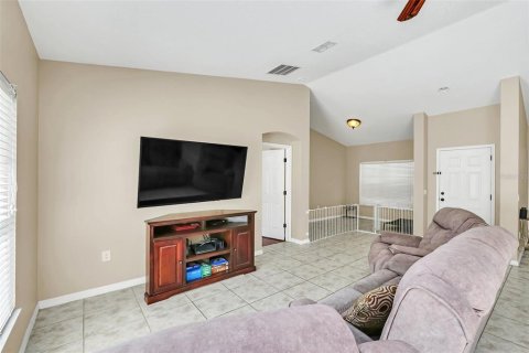 Villa ou maison à vendre à Kissimmee, Floride: 3 chambres, 138.42 m2 № 1284591 - photo 11