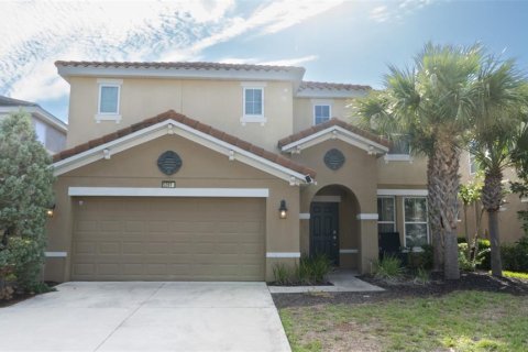 House in Davenport, Florida 6 bedrooms, 268.95 sq.m. № 1268421 - photo 2