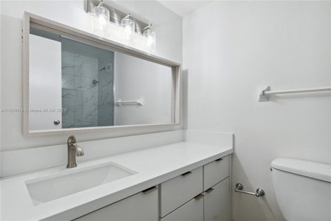 Condominio en venta en Miami Beach, Florida, 69.31 m2 № 1280799 - foto 5