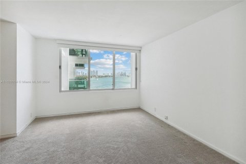 Copropriété à vendre à Miami Beach, Floride: 69.31 m2 № 1280799 - photo 2