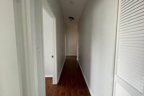Снять в аренду таунхаус в Пемброк-Пайнс, Флорида 3 спальни, 159.05м2, № 1051028 - фото 30