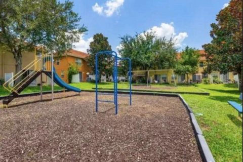 Adosado en venta en Kissimmee, Florida, 3 dormitorios, 110.27 m2 № 1243275 - foto 12