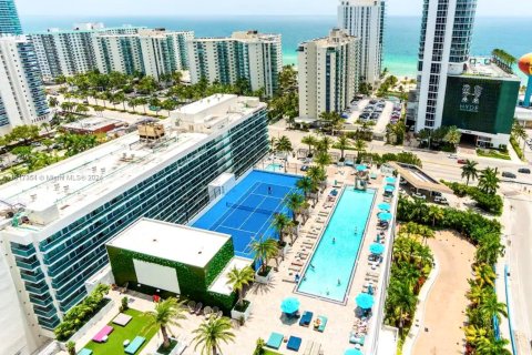 Condominio en venta en Hollywood, Florida, 2 dormitorios, 99.87 m2 № 1241891 - foto 11