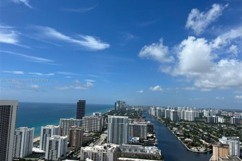 Condominio en venta en Hollywood, Florida, 2 dormitorios, 99.87 m2 № 1241891 - foto 16