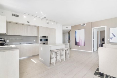 Copropriété à vendre à Hollywood, Floride: 2 chambres, 99.87 m2 № 1241891 - photo 3