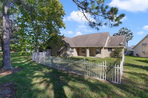 House in Davenport, Florida 4 bedrooms, 166.02 sq.m. № 1390187 - photo 16