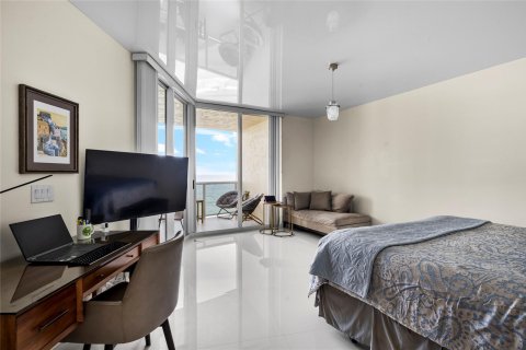 Condo in Fort Lauderdale, Florida, 3 bedrooms  № 1019936 - photo 29